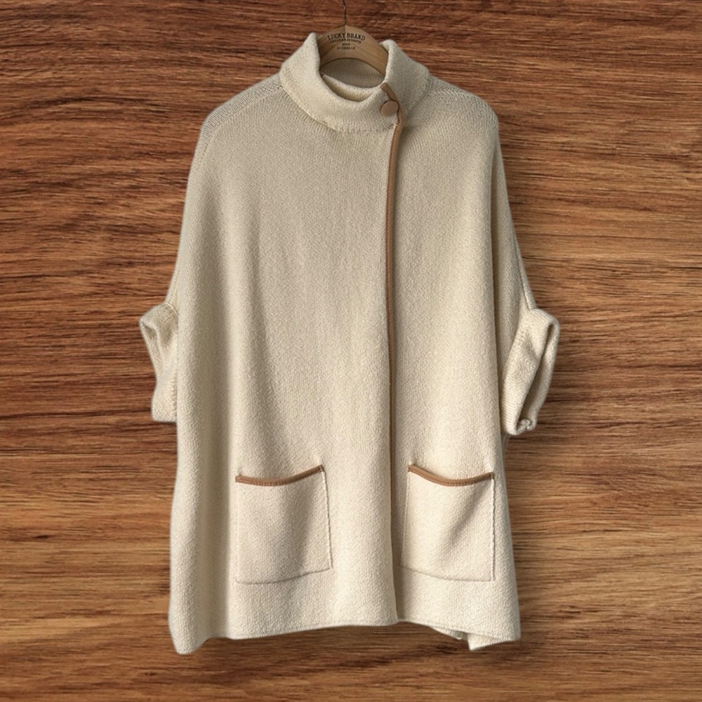 LC Lauren Conrad Elegant Cream cape poncho with tan piping & Pockets one size